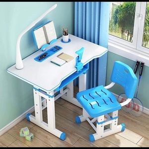 Kids desk. New.